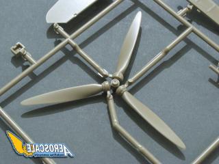 Imagine atasata: Ed_Bf109E_1_aPropeller.jpg