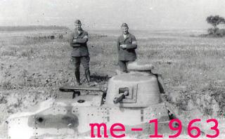 Imagine atasata: 1_frz._Panzer_eingegraben___v.jpg