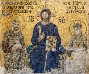 Imagine atasata: 720px-empress_zoe_mosaic_hagia_sophia.jpg