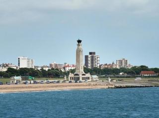 Imagine atasata: Portsmouth_Naval_Memorial.JPG