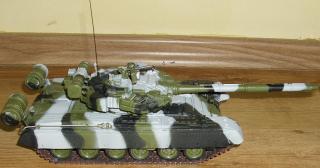 Imagine atasata: t-80%20a.JPG