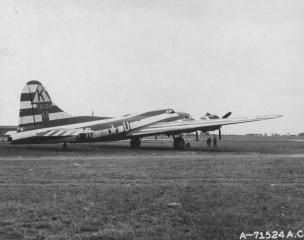 Imagine atasata: B-17E formation aircraft-1400.jpg