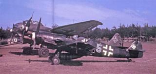 Imagine atasata: Bf-109G10-II.EJG2-G5-Ludwigslust-Germany-1944-45-01.jpg