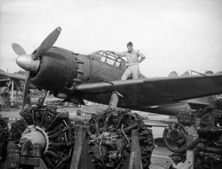 Imagine atasata: Captured_A6M5_with_engines_on_Saipan_1944.jpeg