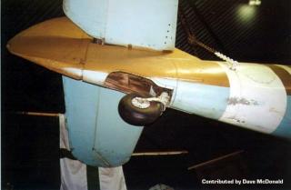 Imagine atasata: F4tailwheel.jpg