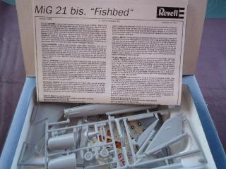 Imagine atasata: MiG-21 bis FISHBED - Revell - Scara 1-72 - 60 Lei.JPG