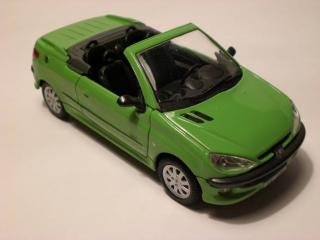 Imagine atasata: Peugeot_206_08.jpg