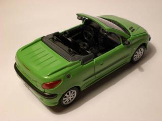 Imagine atasata: Peugeot_206_09.jpg