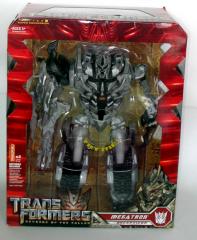 Imagine atasata: rotf-leader-class-megatron-in-box.jpg