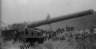 Imagine atasata: 063_may_june_1940_canon_francais_sur_rail_capture_wh1.jpg