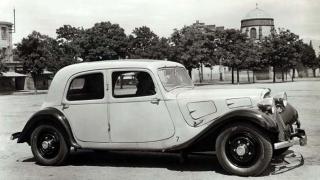 Imagine atasata: Citroen_Traction_1935_Superconfort.jpg