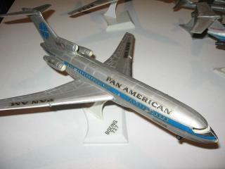 Imagine atasata: boeing_727.jpg